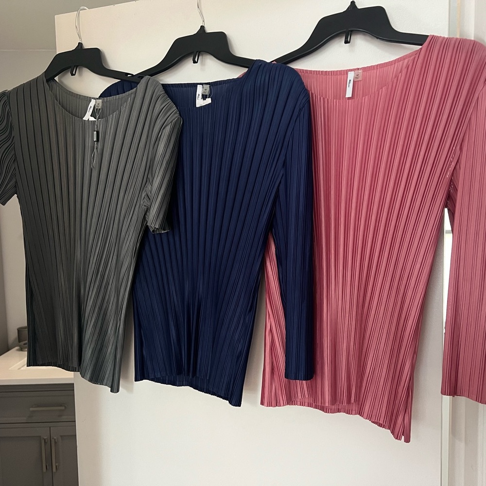 Women’s M pleated tops, brand new, never worn.